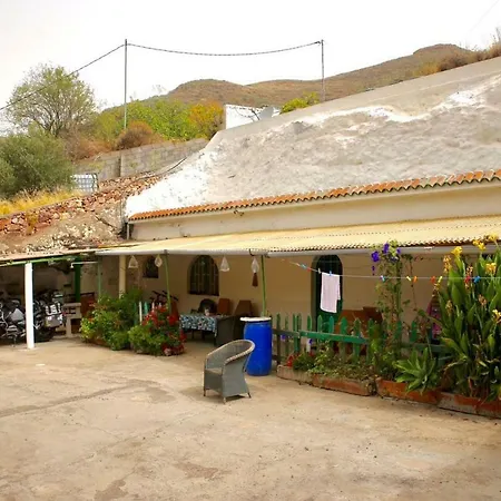 Hostal Cueva Puerta Del Sol *