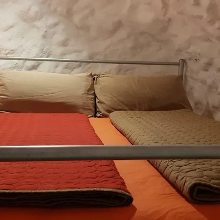 Cueva Puerta Del Sol Hostal
